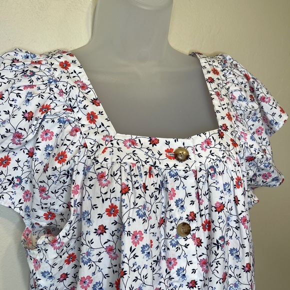 GAP | Crisp Ditsy FLORAL Square Neckline Short Flare Sleeves Button Placket Top - Picture 7 of 14